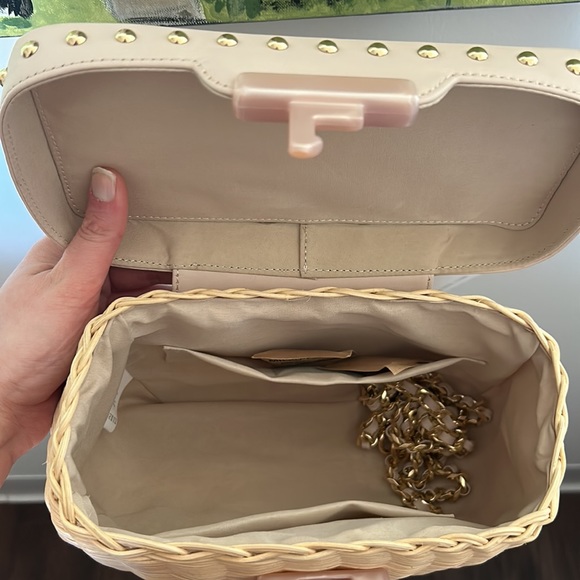 BTB Los Angeles Mason Crossbody in Pink - Picture 11 of 13